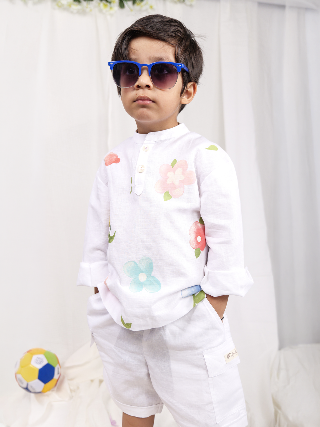 White Spring Linen Shirt with Cargo Shorts