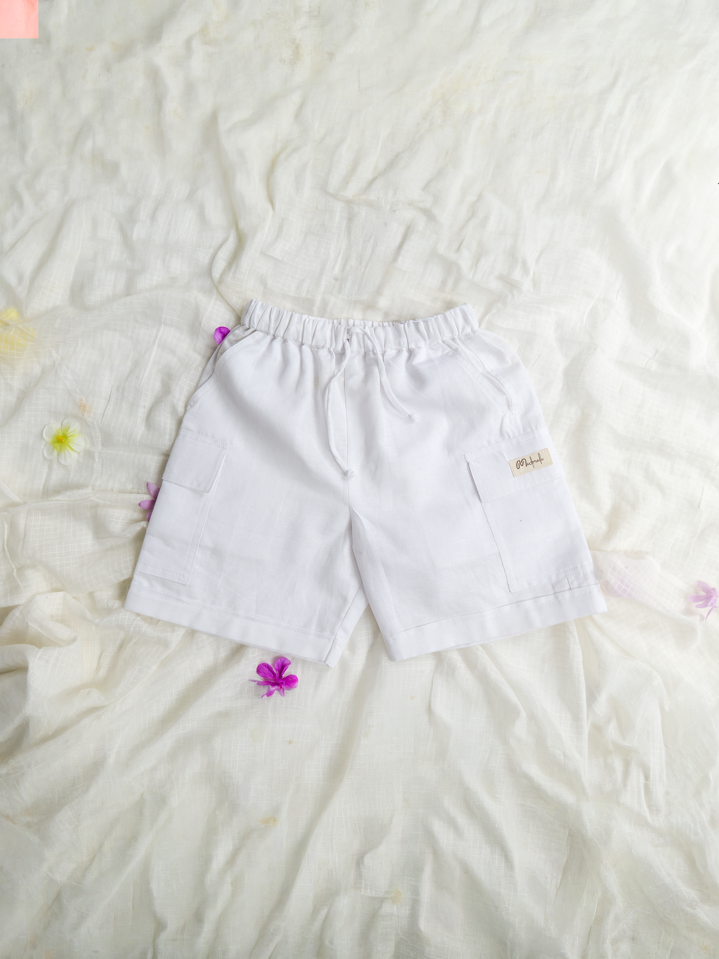 White Spring Linen Shirt with Cargo Shorts