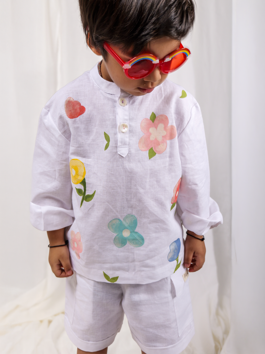 White Spring Linen Shirt with Cargo Shorts